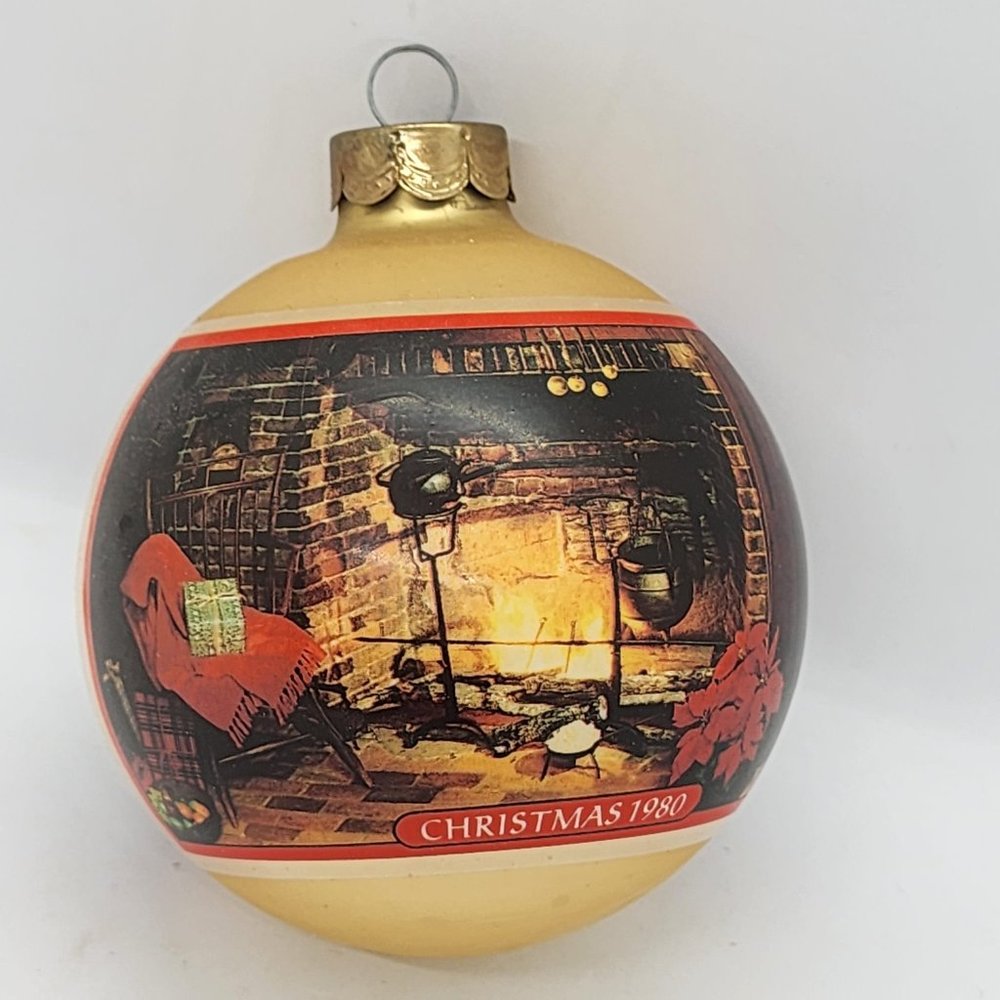 vintage 1980 Hallmark glass Christmas Tree Ornament in box Christmas at home 4"t